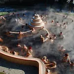 Hunguest Hotell 4*